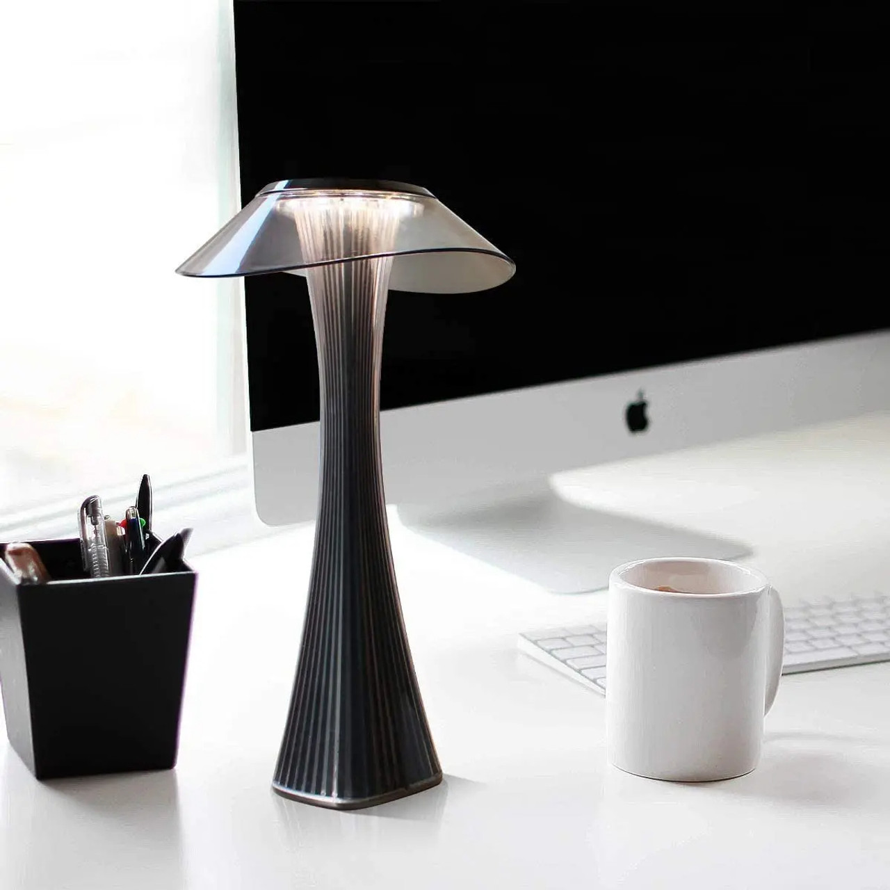 rechargeable battery table lamp cordless