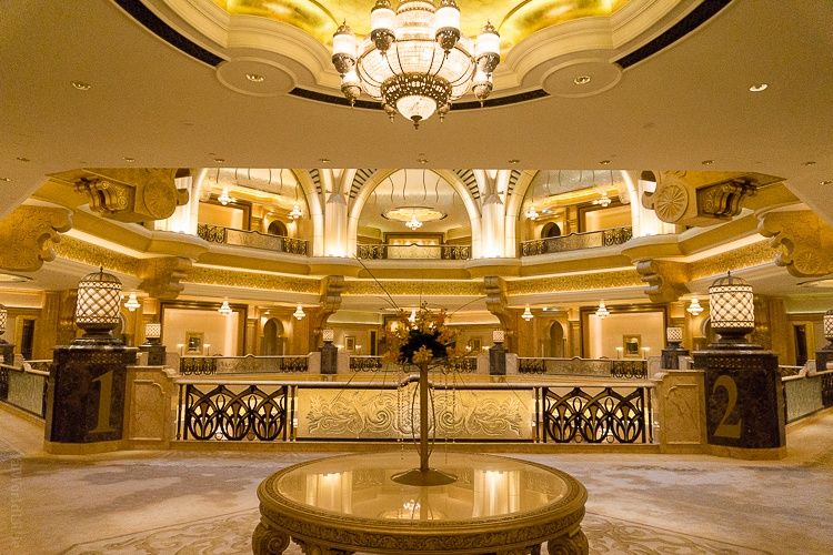 Regent Diamond Chandelier, Emirates Palace Hotel 