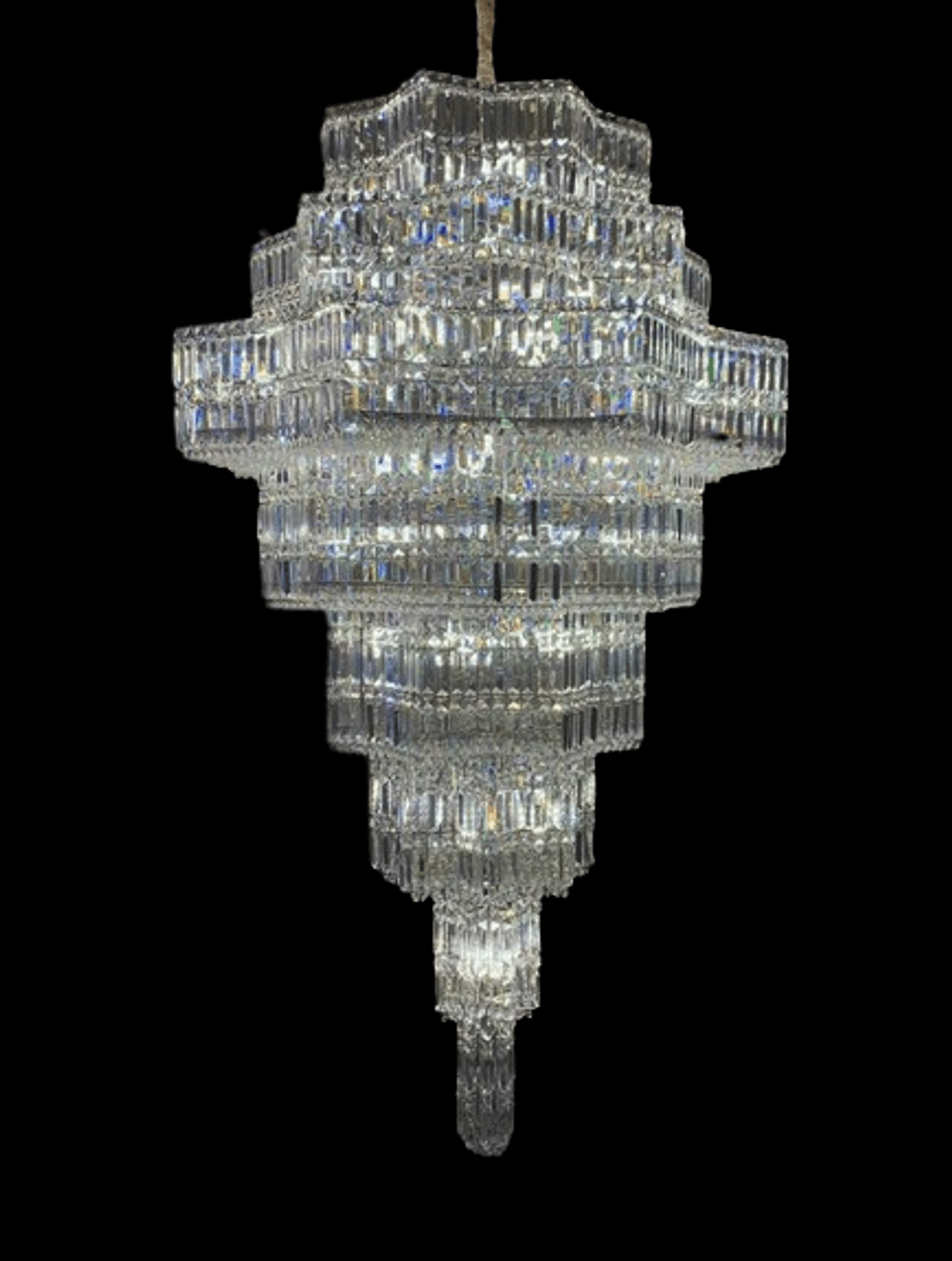 hotel lobby chandelier